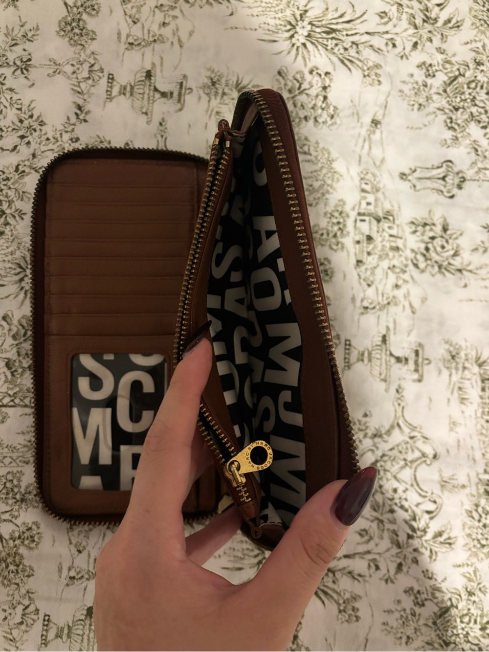 Marc by Marc Jacobs Cognac Brown Leather Zip-Around Wallet with Gold Plate - Picture 7 of 7